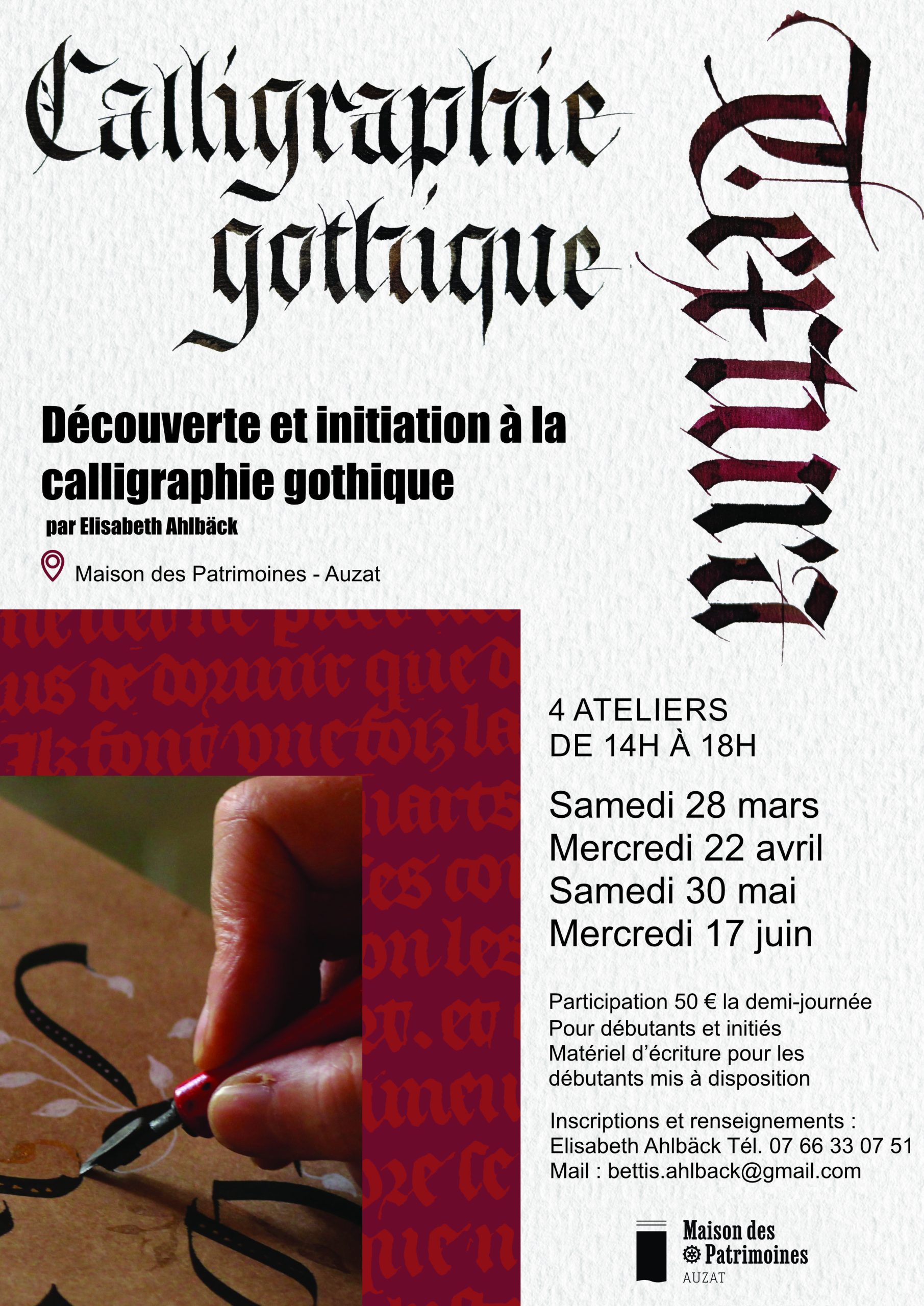 Détail de lettres gothiques Textura tracées à la plume.